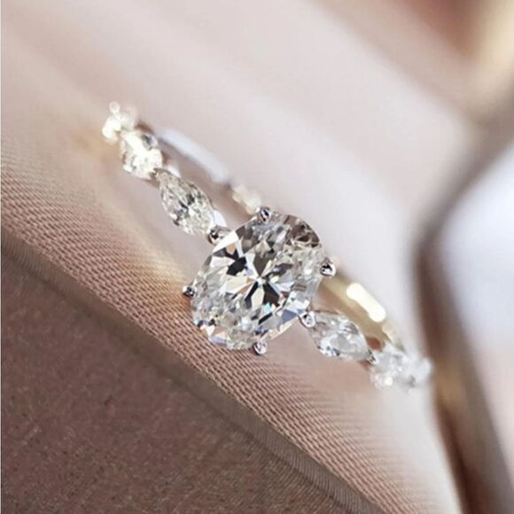 Silver Cubic Zirconia Ladies Oval Diamond Ring 6 7 - Picture 4 of 6